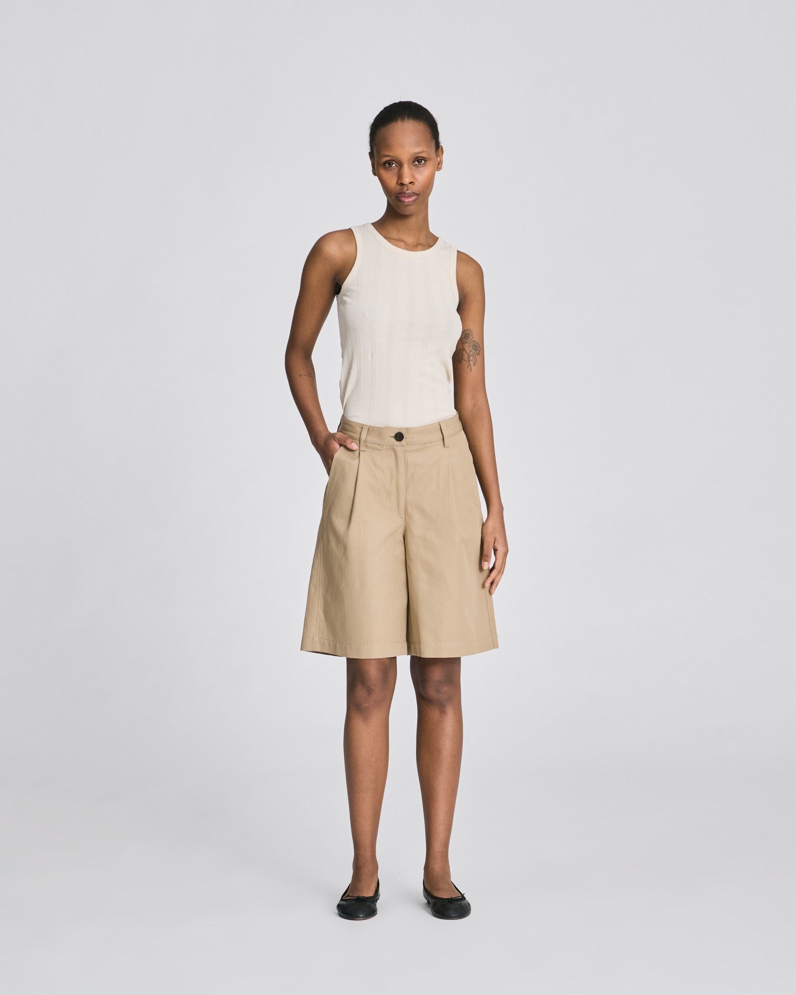Nancy Cotton/Linen Twill Shorts - Chinchilla
