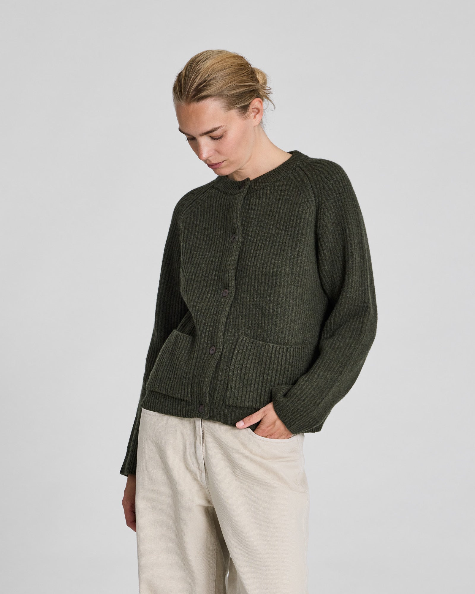GAI+LISVA Augusta L/S Cardigan Lambswool Knit Lambswool l Knitwear 170 Olive Night Melangé