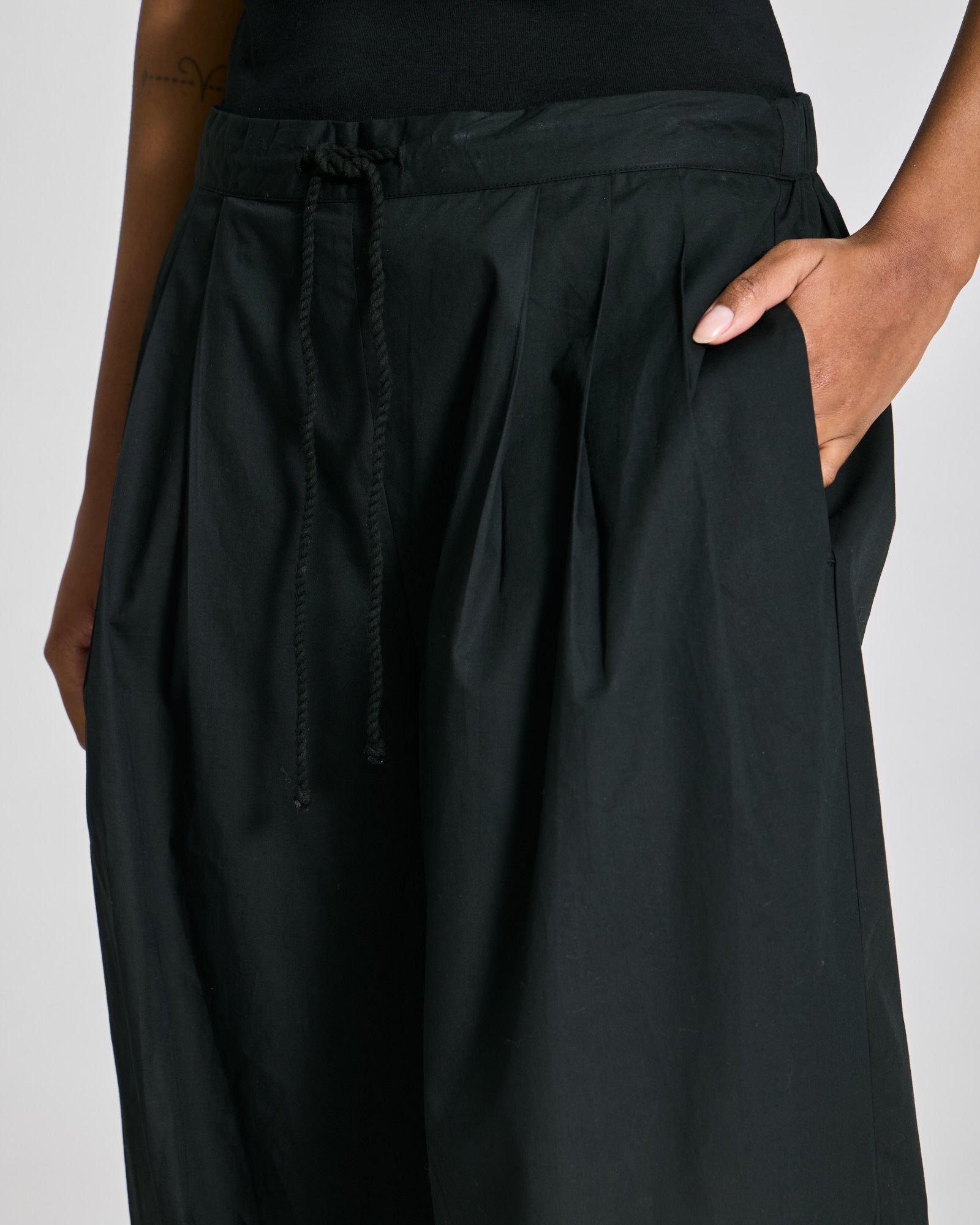 GAI+LISVA Maria Cotton Poplin Pants Trousers & Shorts 650 Black